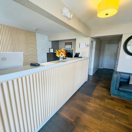 Deluxe Inn & Suites Junction City Buitenkant foto