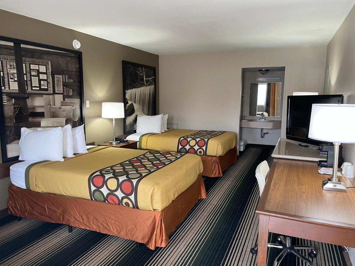 Deluxe Inn & Suites Junction City Buitenkant foto